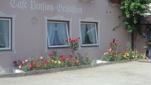 thumbnail: Exterior