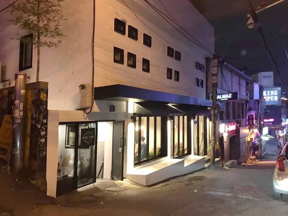 Front of property - evening/night
