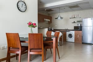 thumbnail: In-room dining
