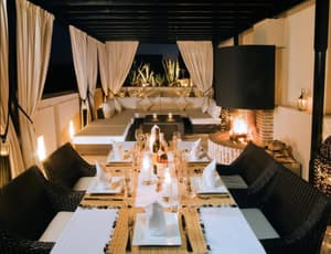 thumbnail: Restaurant