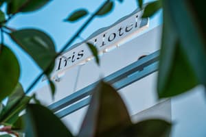 thumbnail: Exterior
