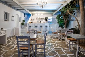 thumbnail: Bar (on property)