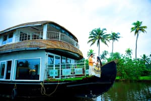thumbnail: Exterior