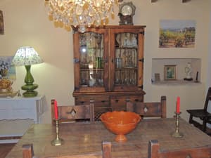 thumbnail: In-room dining