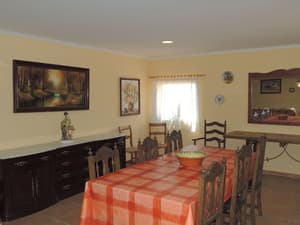 thumbnail: In-room dining