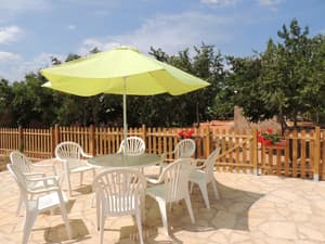 thumbnail: Terrace/patio