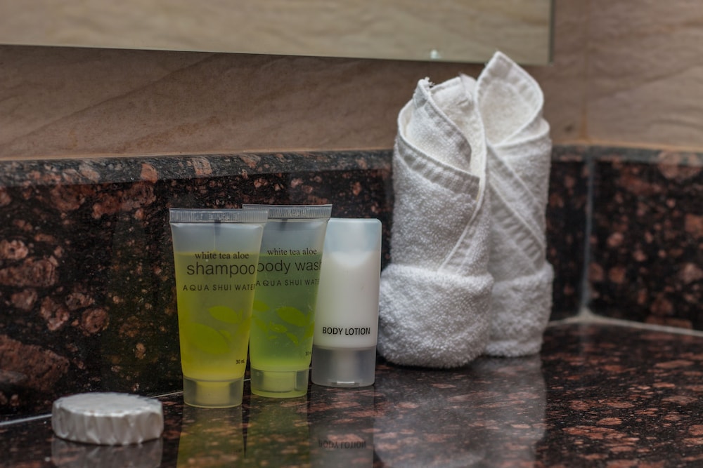 Bathroom amenities