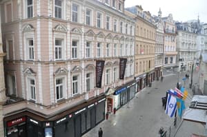 thumbnail: Exterior