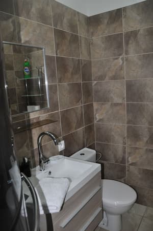 thumbnail: Bathroom amenities