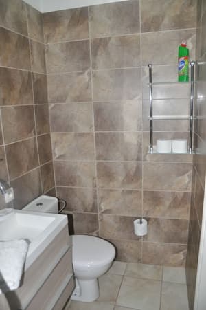 thumbnail: Bathroom amenities