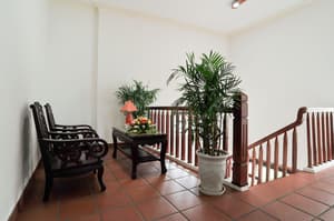 thumbnail: Interior