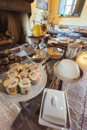 thumbnail: Breakfast buffet