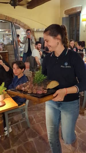 thumbnail: Restaurant