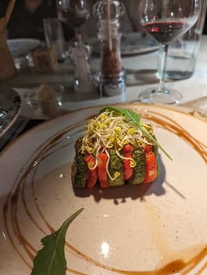thumbnail: Restaurant