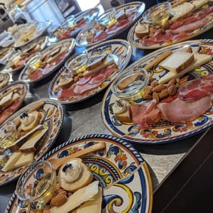 thumbnail: Restaurant