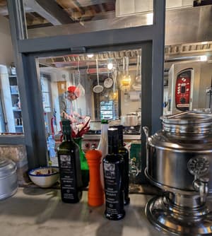 thumbnail: Restaurant