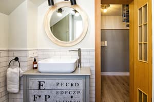 thumbnail: Bathroom sink