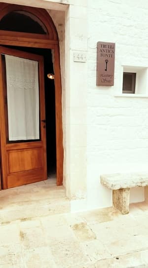 thumbnail: Front of property