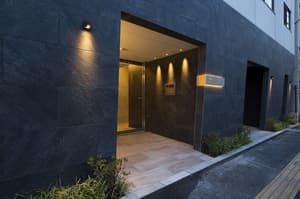 thumbnail: Property entrance