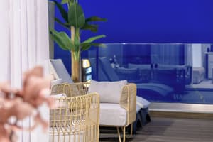 thumbnail: Terrace/patio
