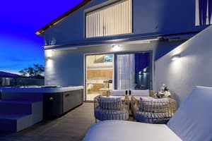 thumbnail: Terrace/patio