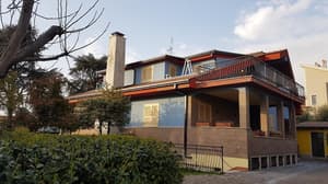 thumbnail: Exterior