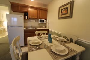 thumbnail: In-room dining