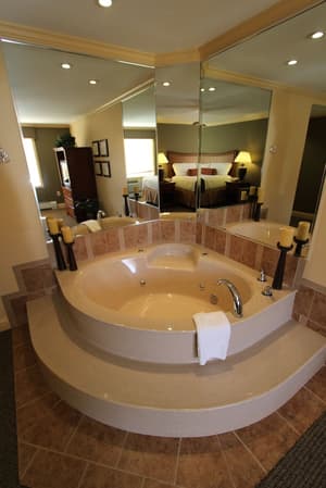 thumbnail: Jetted tub