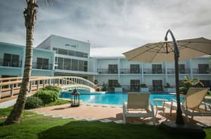 thumbnail: Front of property
