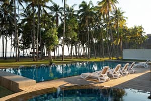thumbnail: Outdoor pool