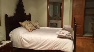 thumbnail: Room
