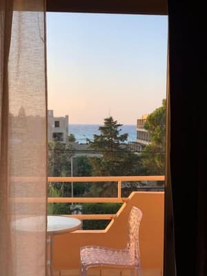 thumbnail: Balcony