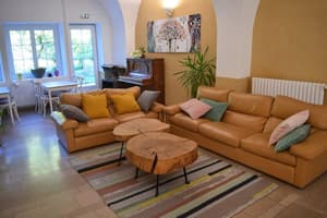 thumbnail: Interior detail