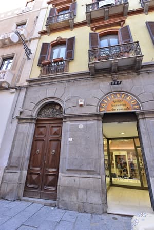 thumbnail: Exterior