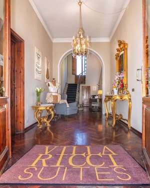 thumbnail: Hallway