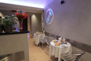 thumbnail: Breakfast area