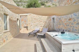 thumbnail: Private spa tub