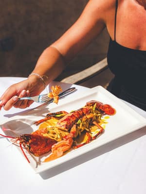 thumbnail: Restaurant