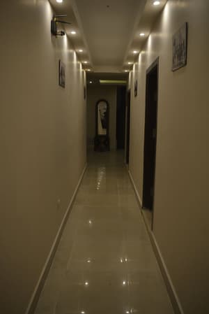 thumbnail: Hallway