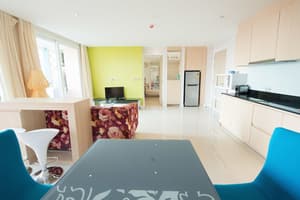 thumbnail: In-room dining