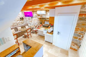 thumbnail: Interior