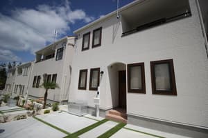 thumbnail: Front of property