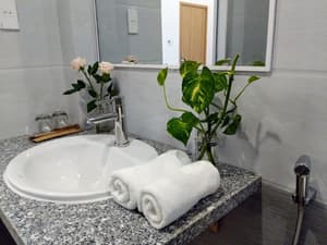 thumbnail: Bathroom sink