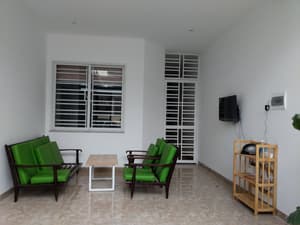 thumbnail: Lobby sitting area