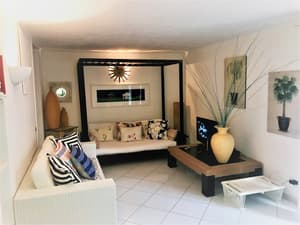 thumbnail: Living area