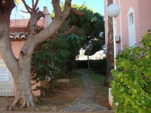 thumbnail: Exterior