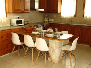 thumbnail: In-room dining