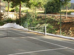 thumbnail: Tennis court