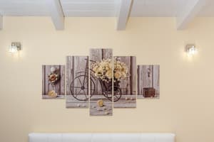 thumbnail: Interior detail