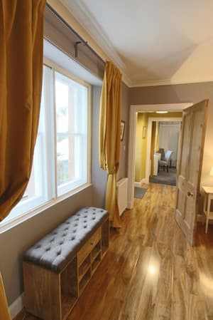 thumbnail: Interior